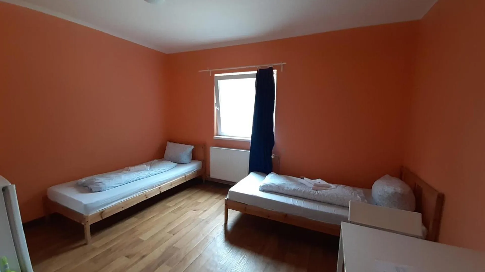 Low Budget Allach Hostel Rooms & Apartments Tub 19A ミュンヘン