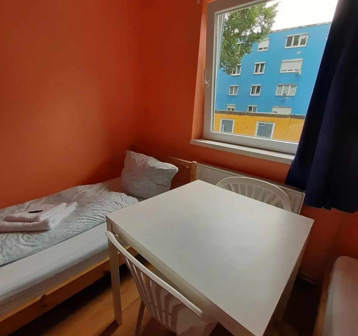 Low Budget Allach Hostel Rooms & Apartments Tub 19A Munich Allemagne