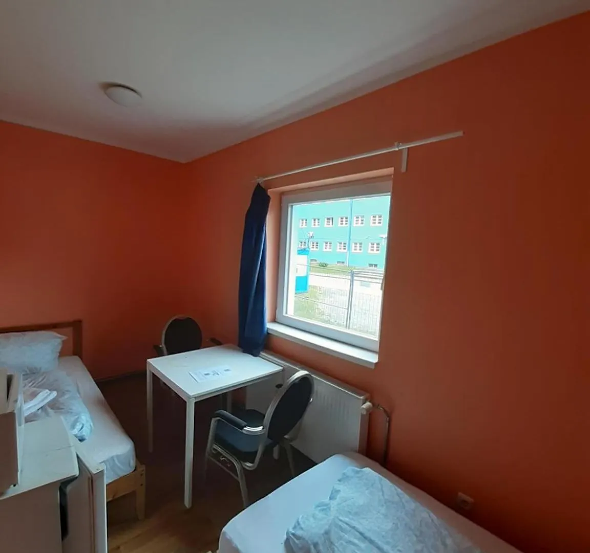 Low Budget Allach Hostel Rooms & Apartments Tub 19A Munich Allemagne